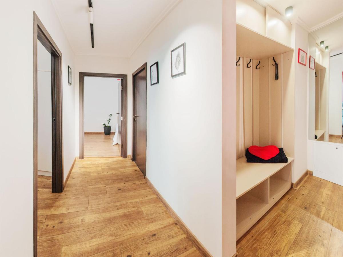 Monro Apartment Lviv Exteriör bild